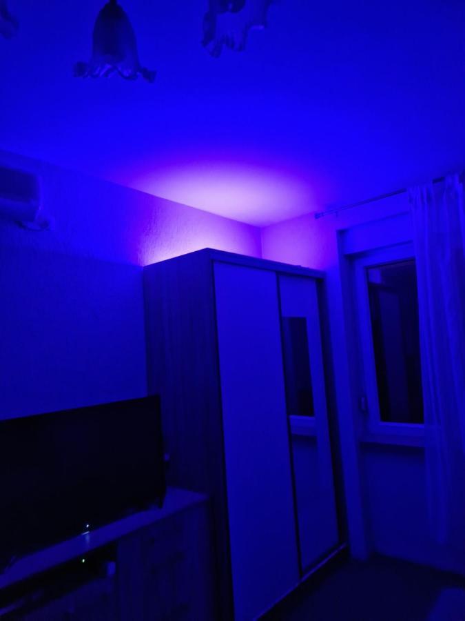 Apartment Downtown Osijek Bagian luar foto