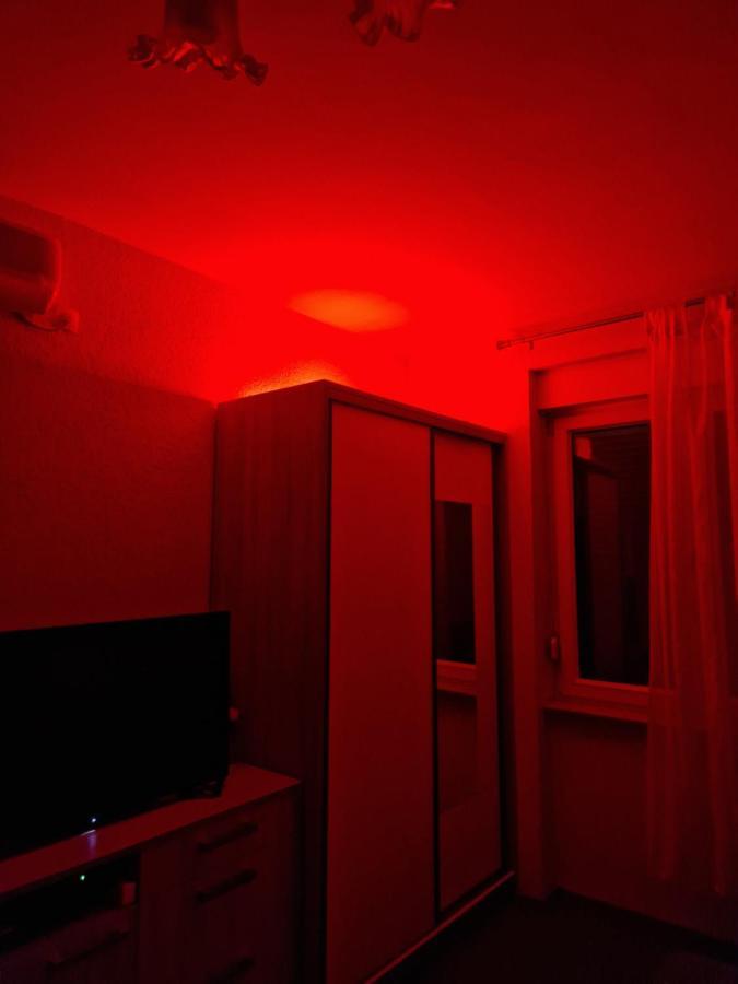 Apartment Downtown Osijek Bagian luar foto