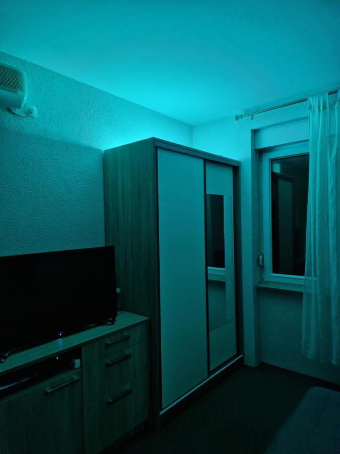 Apartment Downtown Osijek Bagian luar foto