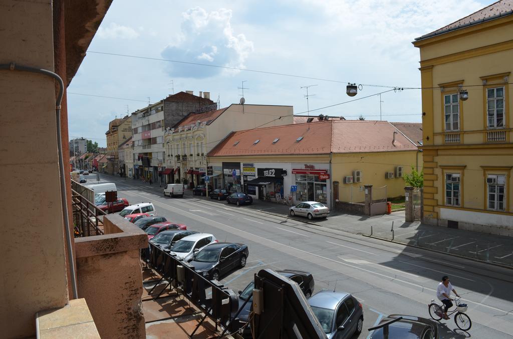 Apartment Downtown Osijek Ruang foto