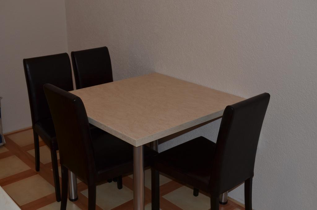 Apartment Downtown Osijek Ruang foto